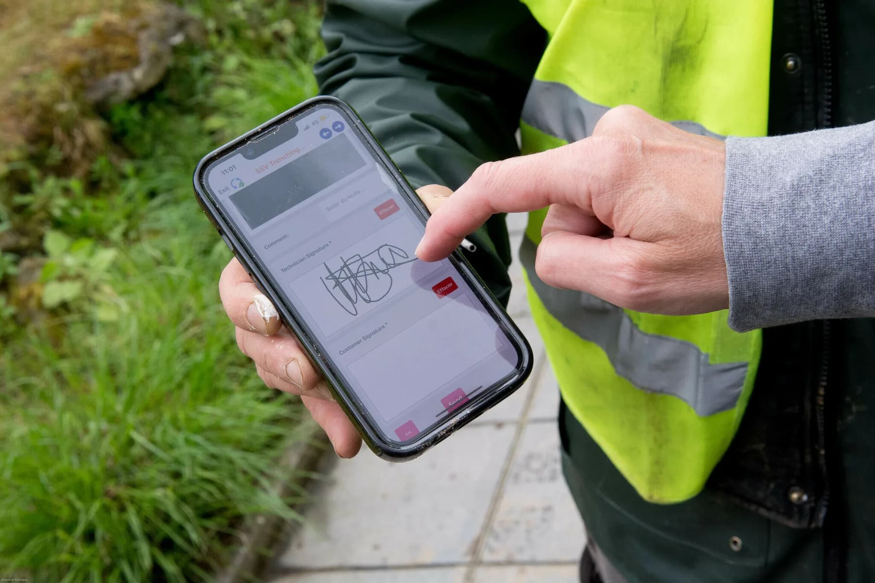 Avec votre accord sur la manière d'introduire la fibre chez vous, les travaux peuvent commencer